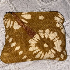 Mali&co essential oil bag.